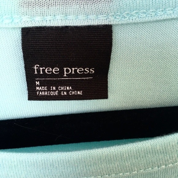Free Press Aqua Cap Sleeve "Delicious" Graphic Tee - Picture 4 of 5
